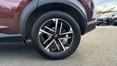 Nissan Juke 1.0 DiG-T N-Connecta 5dr Petrol Hatchback